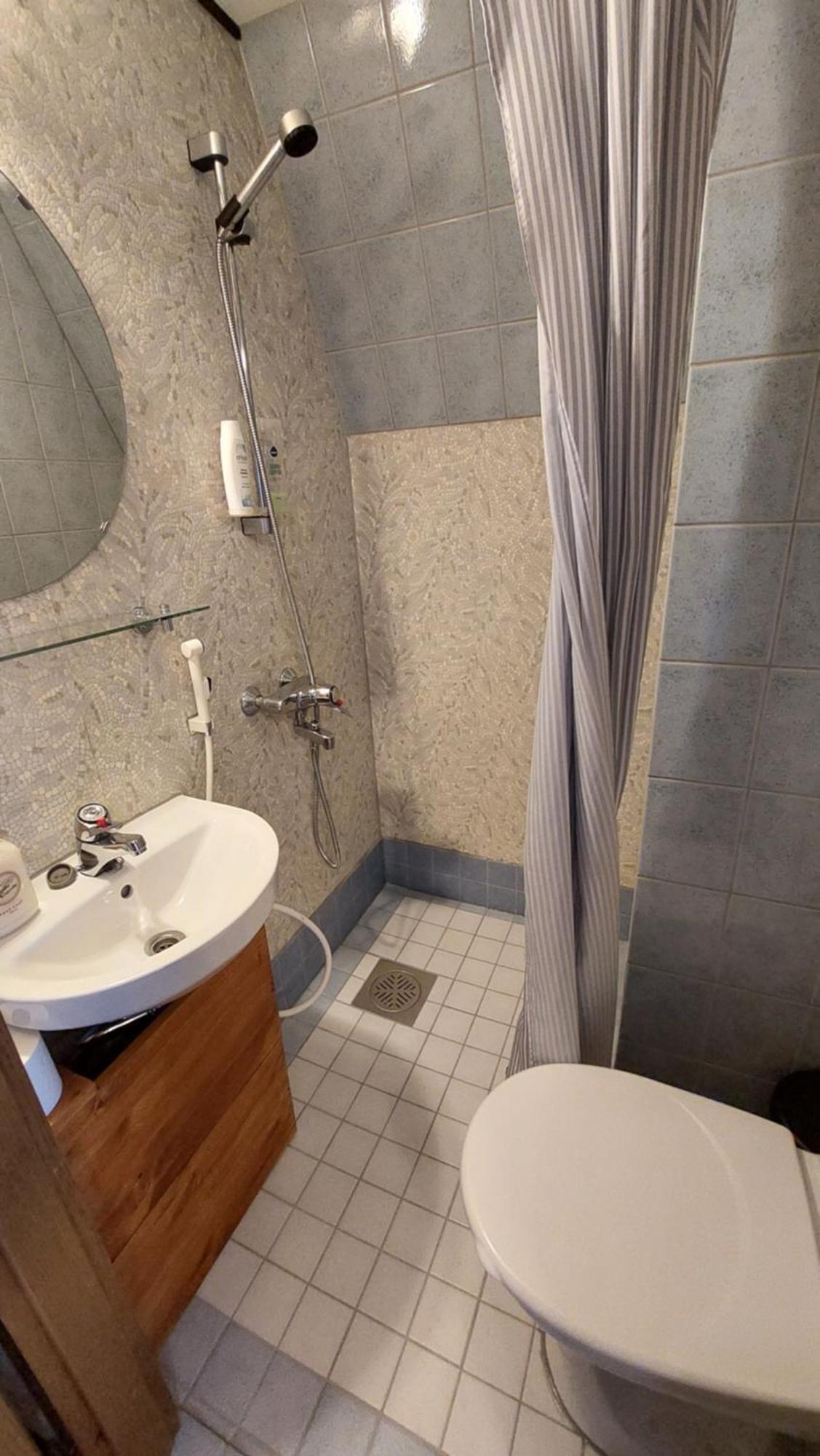 היינולה Cronin'S Guesthouse Bed & Breakfast חדר תמונה