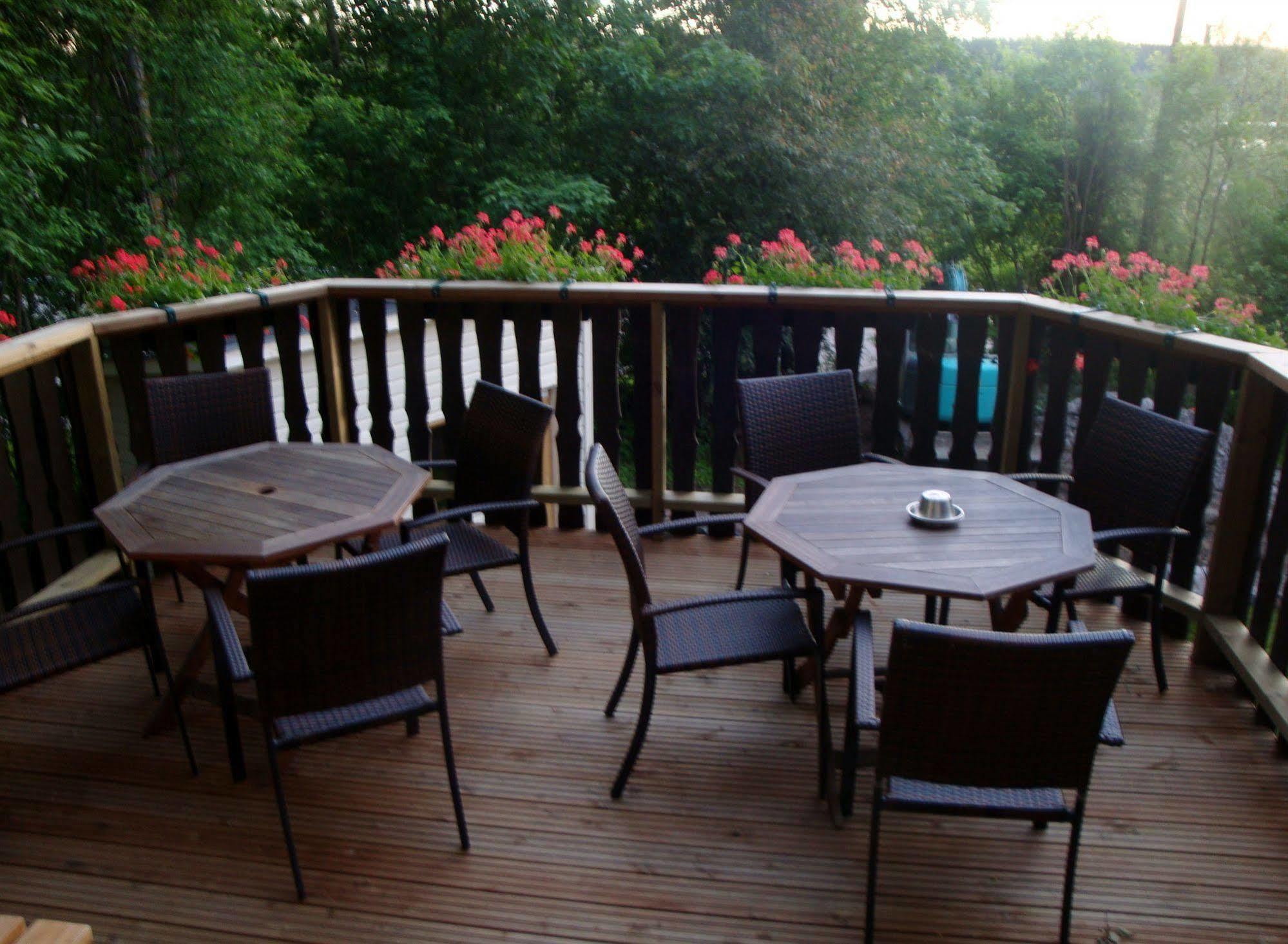 היינולה Cronin'S Guesthouse Bed & Breakfast מראה חיצוני תמונה