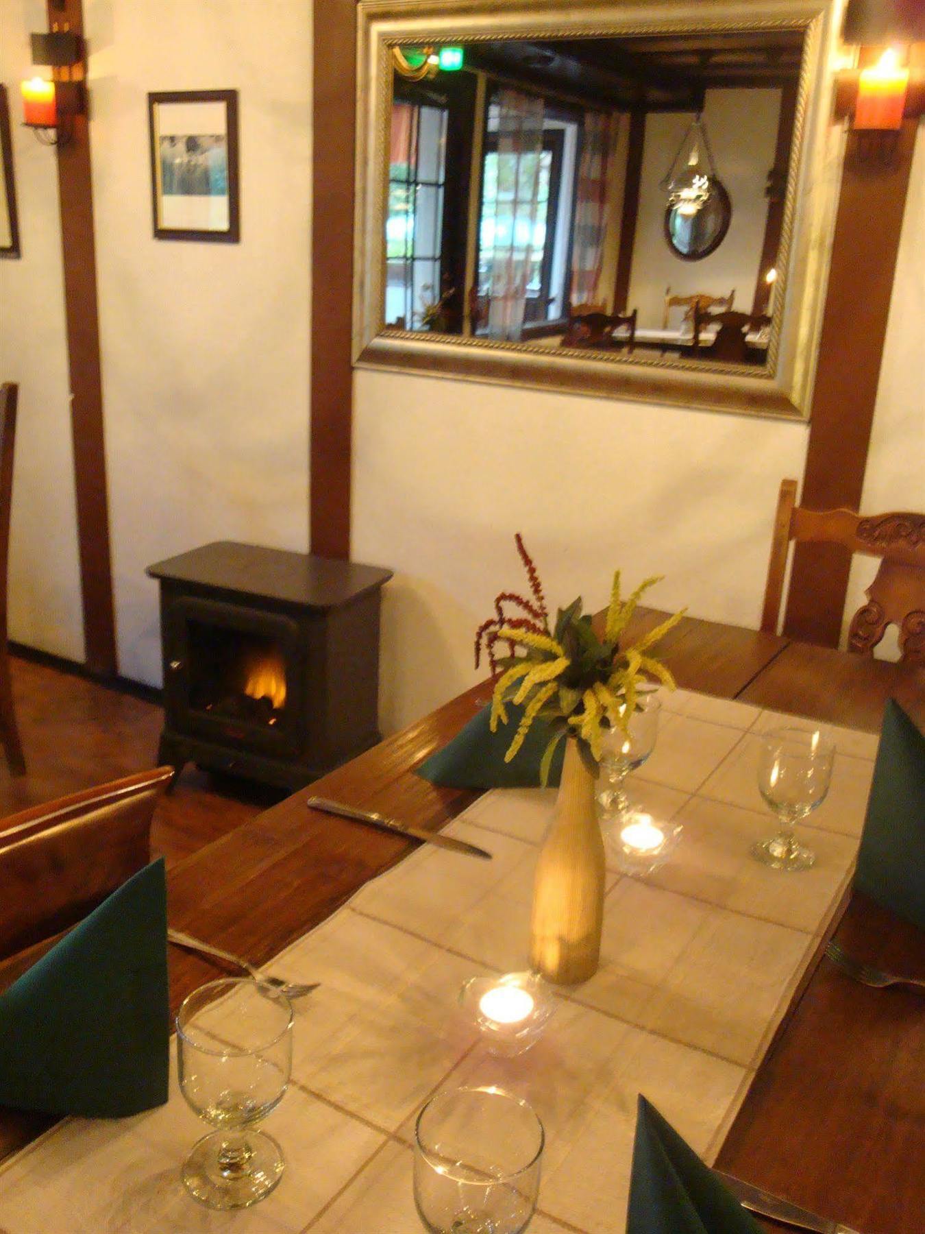 היינולה Cronin'S Guesthouse Bed & Breakfast מראה חיצוני תמונה